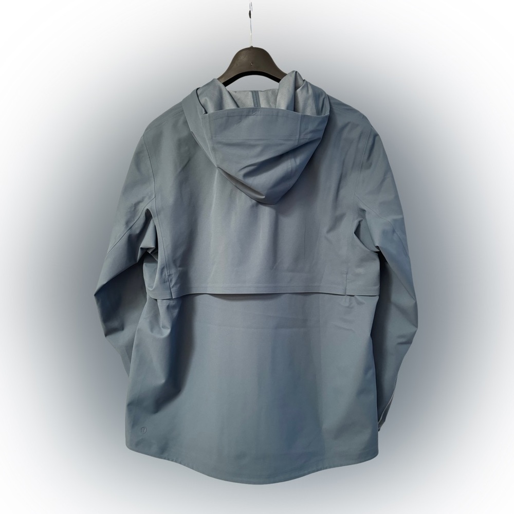 Lululemon Outpour Stretchseal Jacket Size M Brand… - image 2